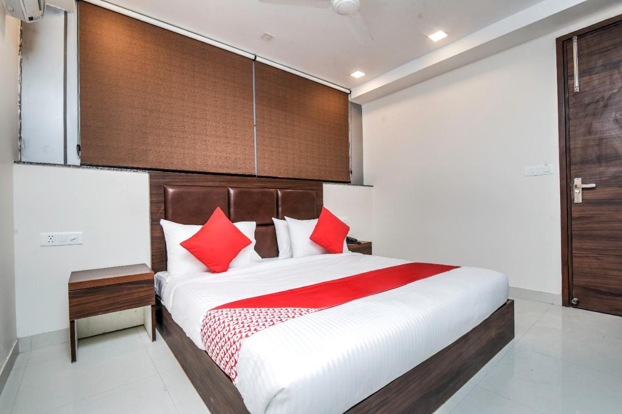 حيدر أباد Oyo 23191 Flagship Hotel Raj Madan Ameerpet المظهر الخارجي الصورة