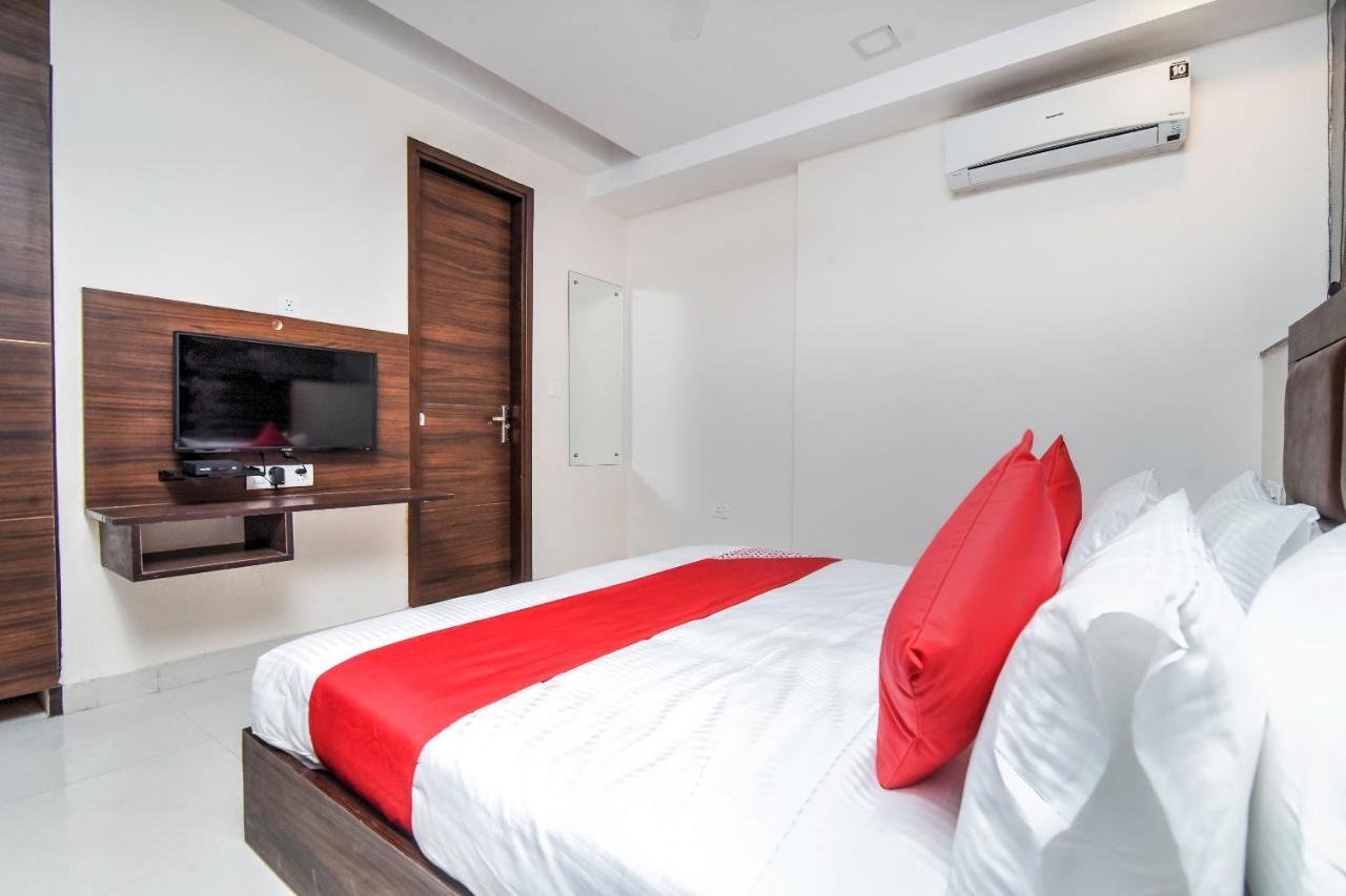 حيدر أباد Oyo 23191 Flagship Hotel Raj Madan Ameerpet المظهر الخارجي الصورة